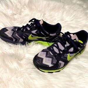 Nike Dual Fusion size 5.5